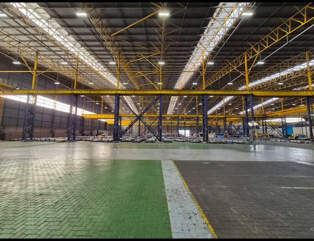3,240M² FACTORY TO LET IN ROODEKOP
